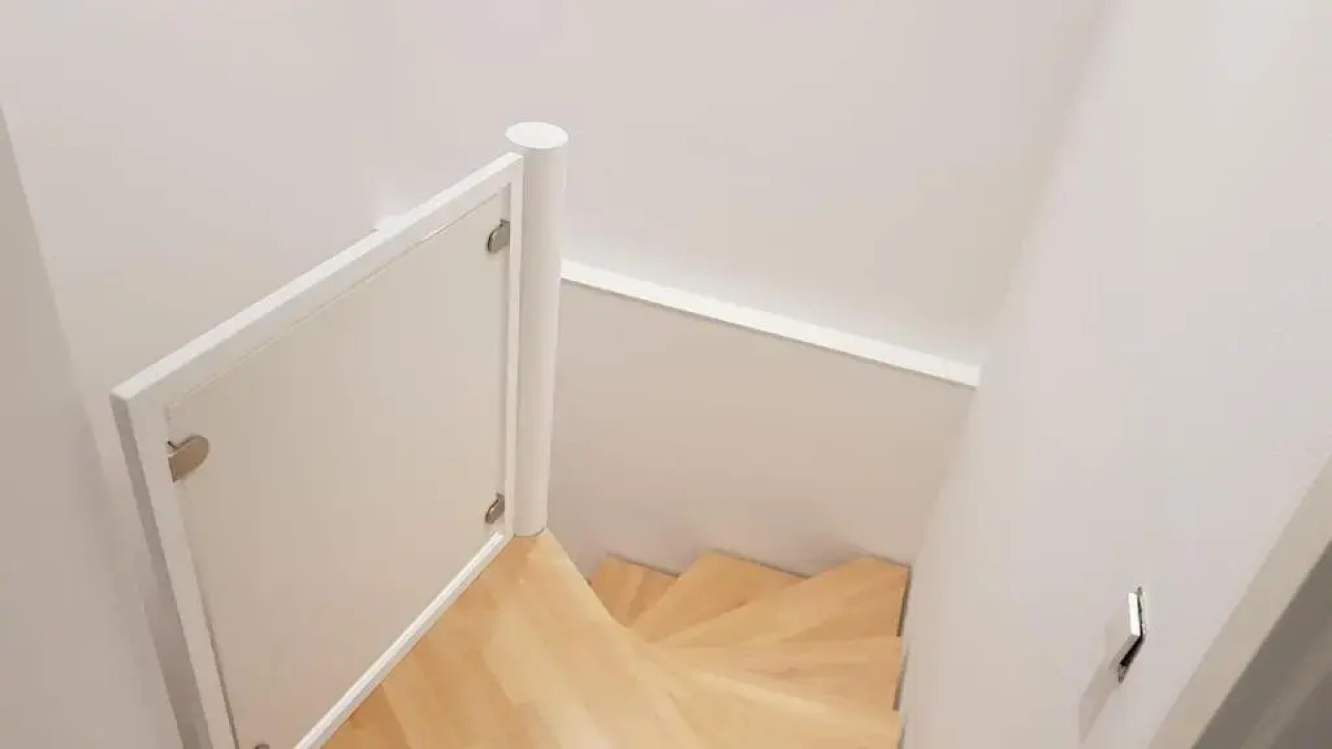 Luxuswohnung mit Jacuzzi Nähe Flughafen Köln/Bonn