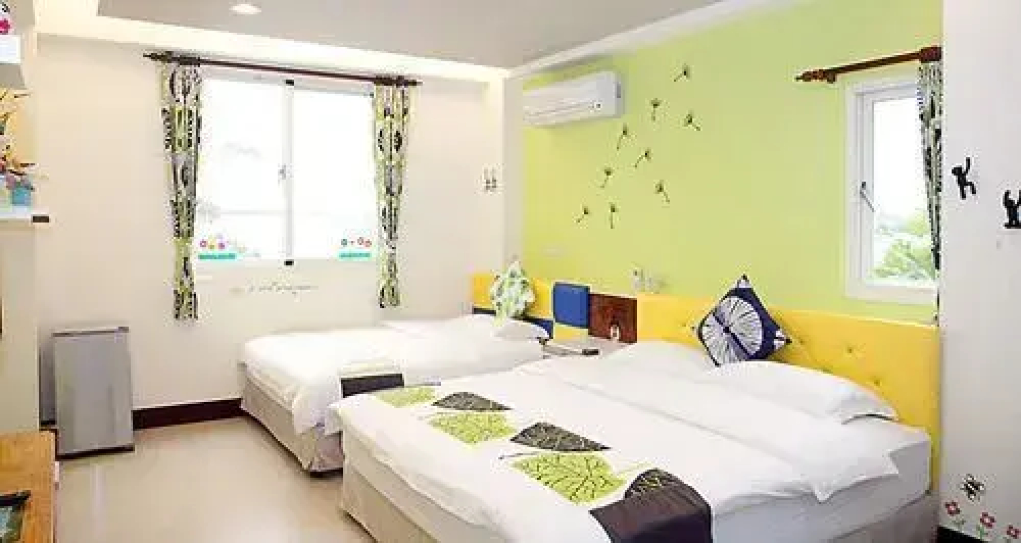 Follow Me Sweet House Bed & Breakfast