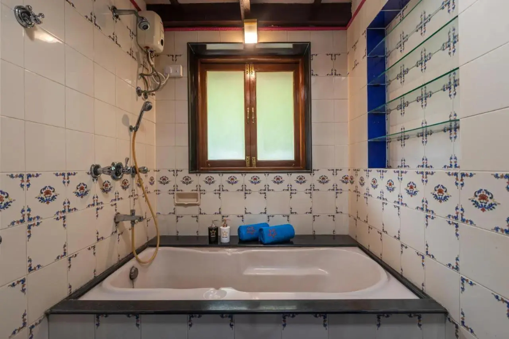 SaffronStays Alma Grove, Kashid