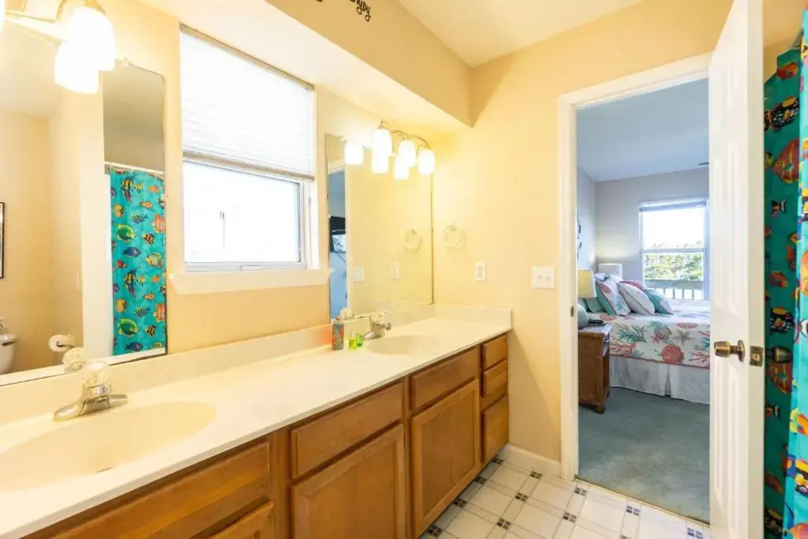 See Otter by Oak Island Accommodations