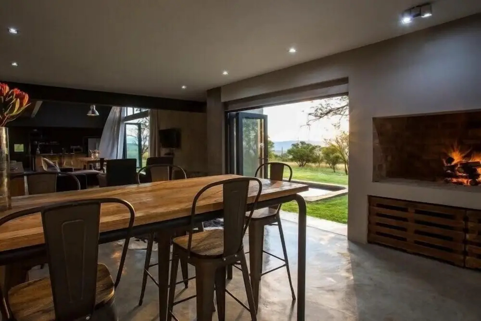 Mount High Luxury Country Lodge