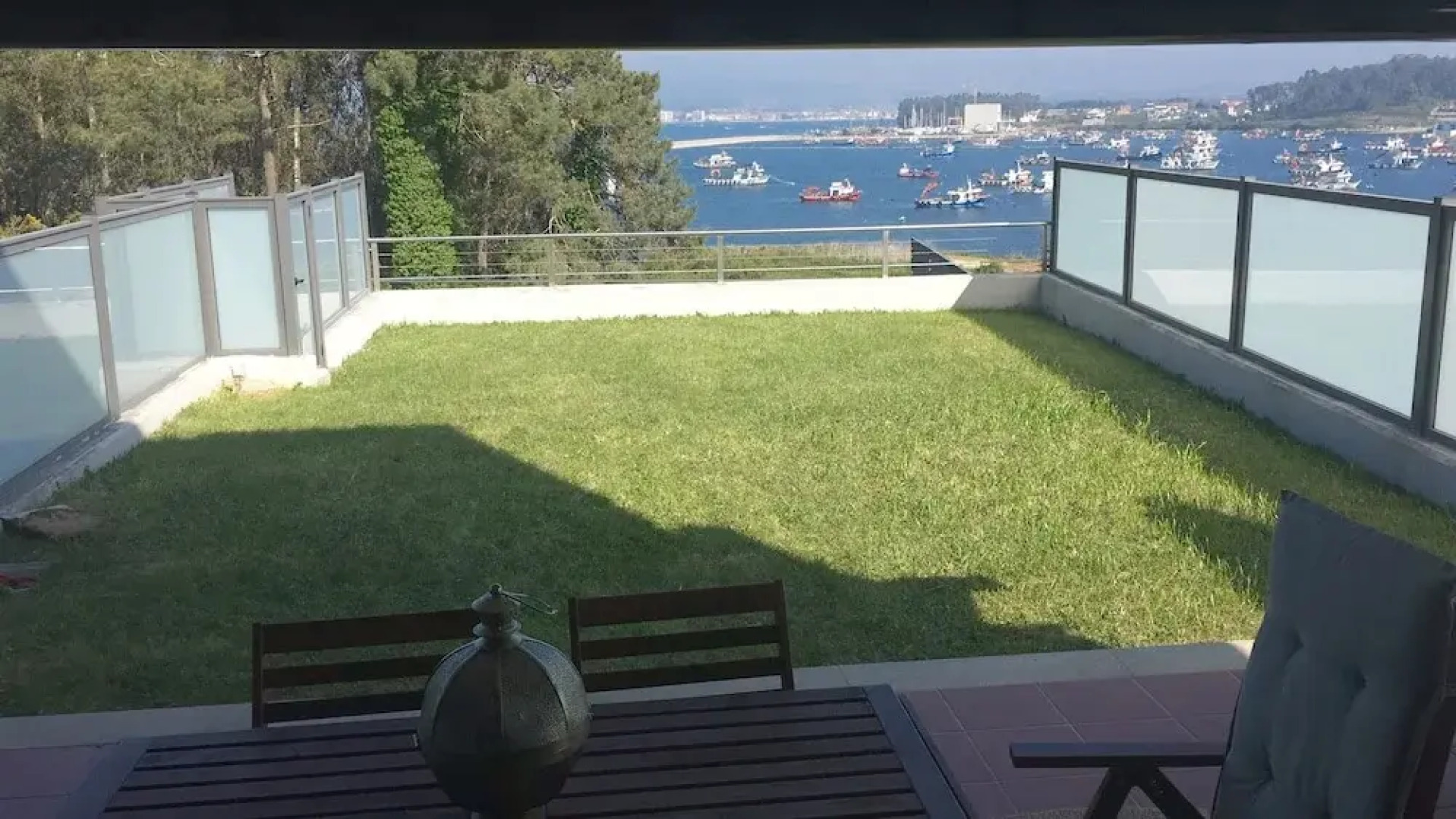 Apartment With 2 Bedrooms in Illa de Arousa, With Wonderful sea View a