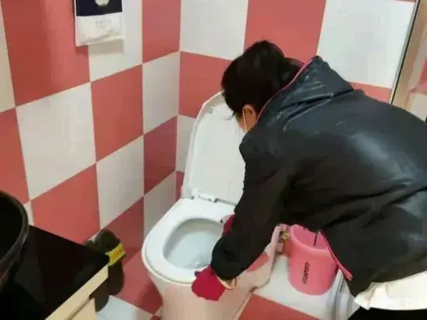 Baolida Hotel (Tonghua Xinzhan Plaza Jingyu Middle School Store)