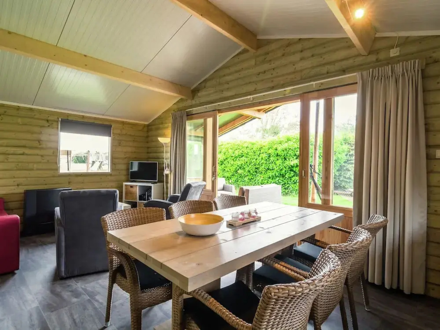 Modern Cabin Near Sea in Oosterend Terschelling