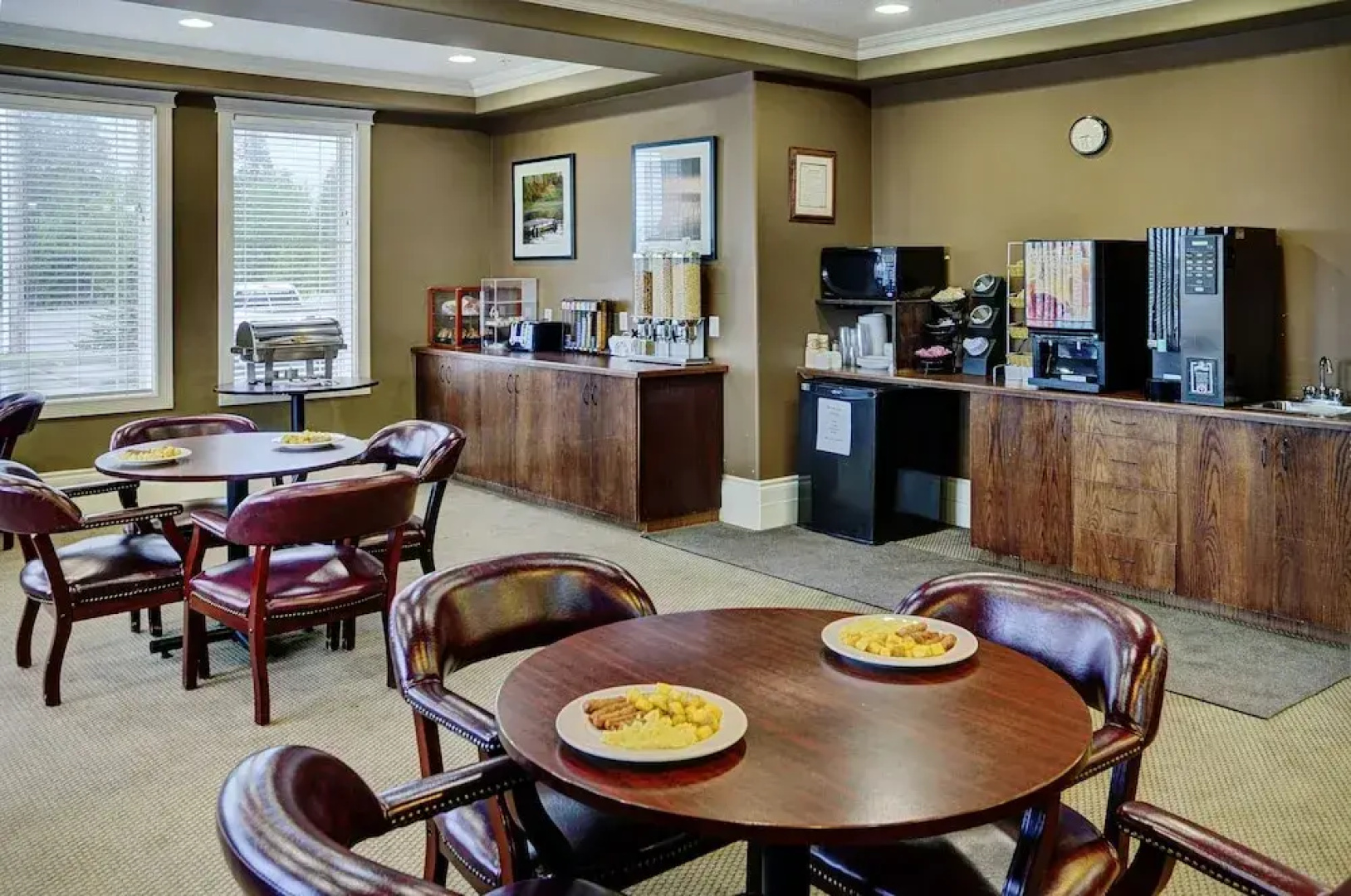 Lakeview Inns & Suites - Edson Airport