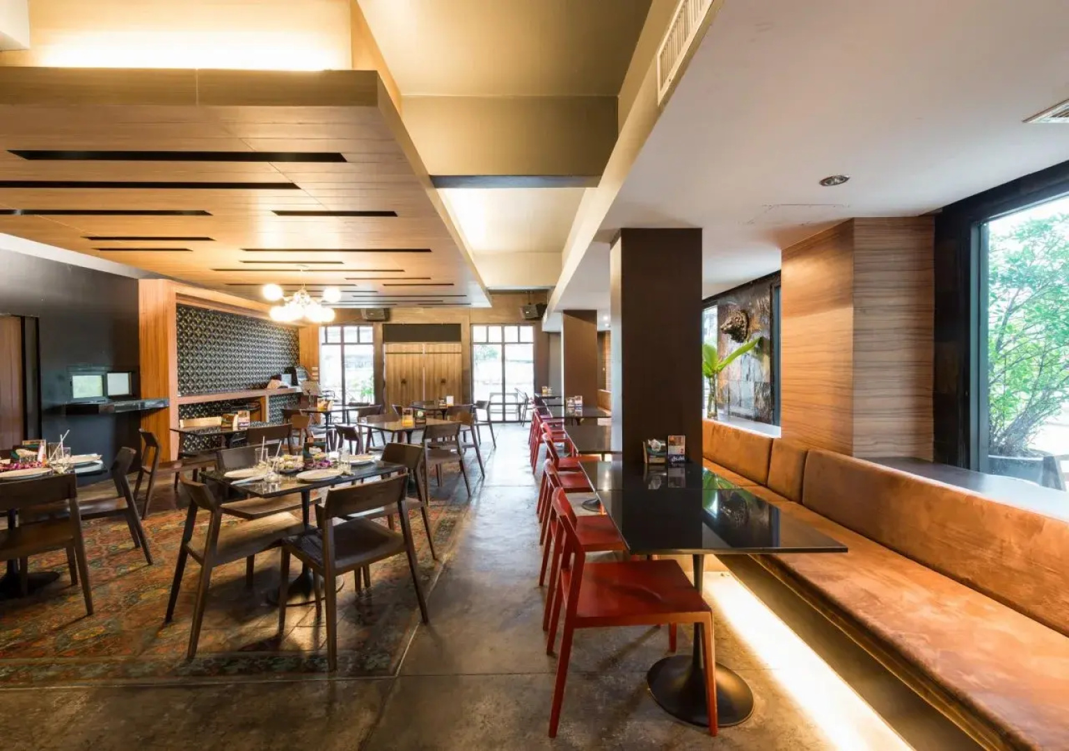 Q Hotel