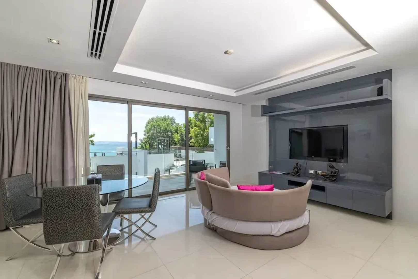 Phuket Moonlit Bay Seaview Resort&Spa