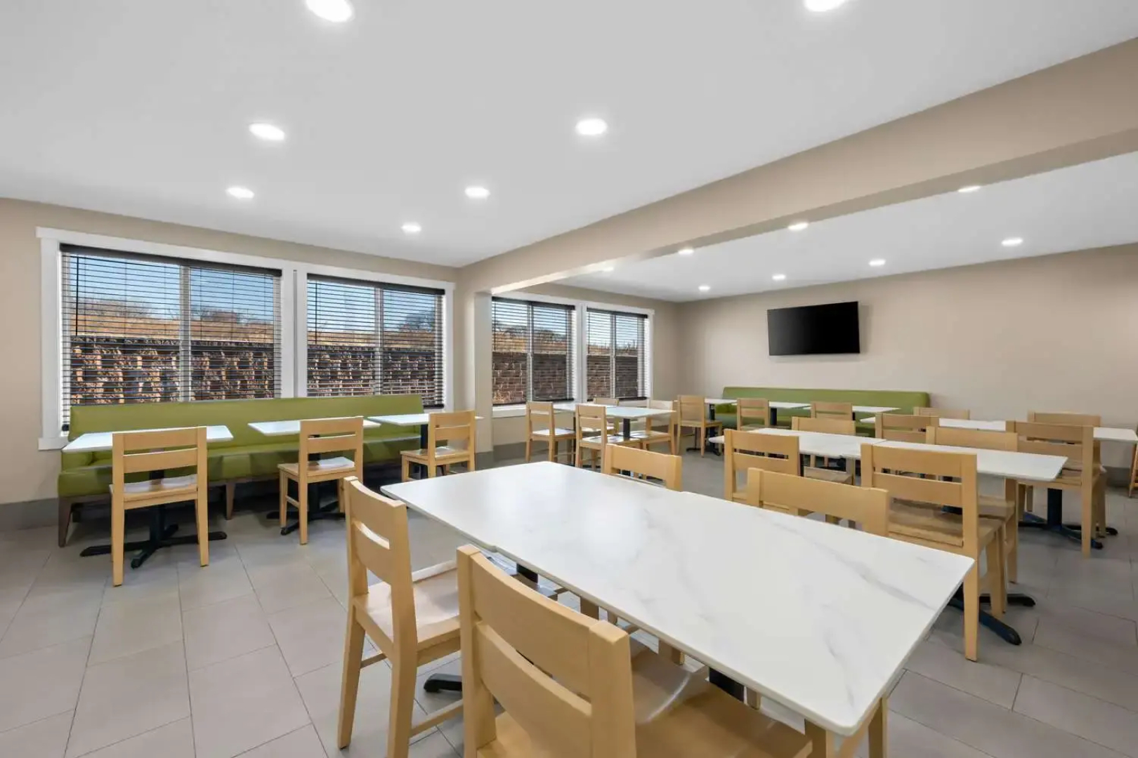 Country Inn & Suites by Radisson, Coon Rapids, MN