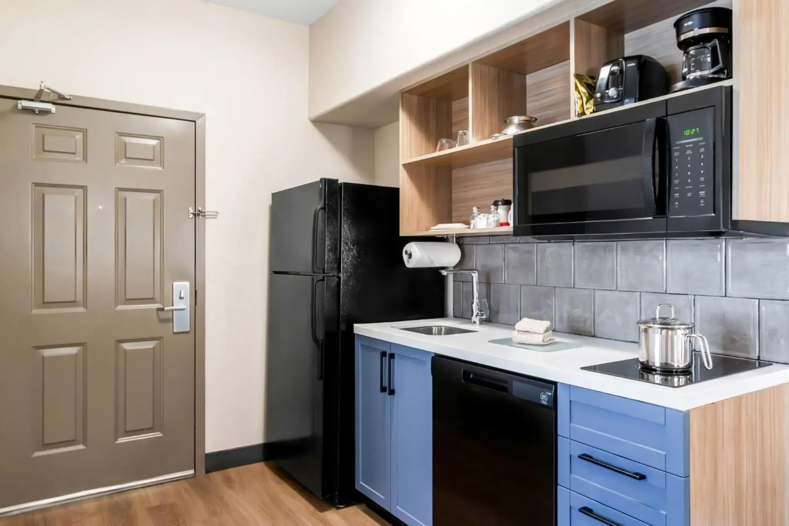 Candlewood Suites VICTORIA by IHG