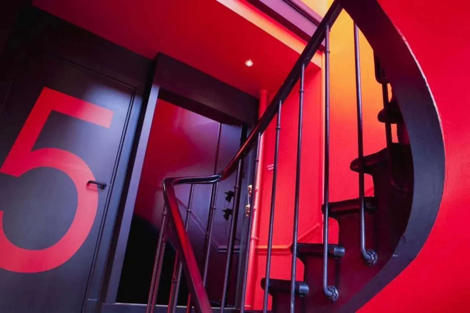 First Hotel Paris Tour Eiffel