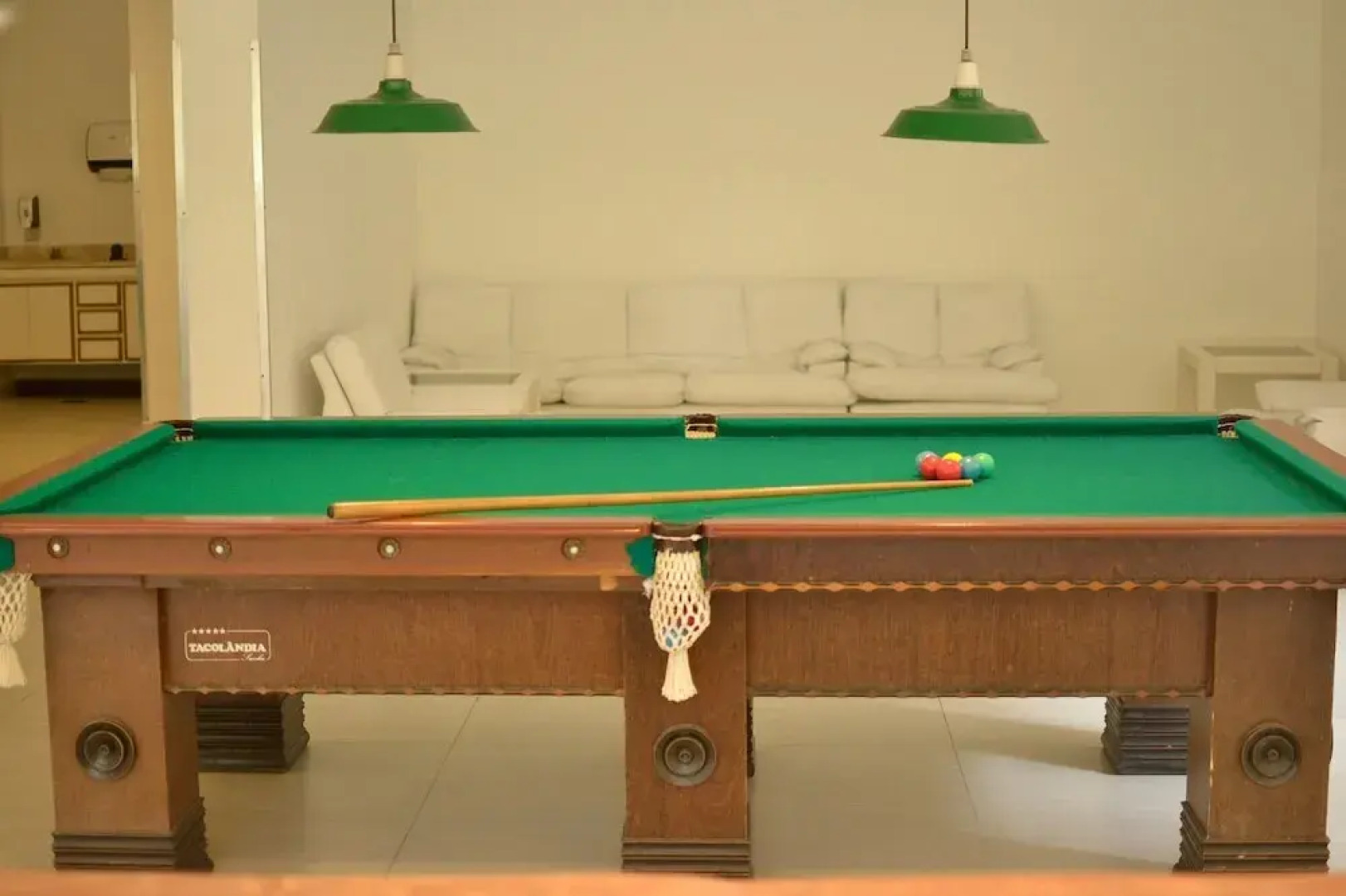 150m da praia com piscina aquecida e sauna