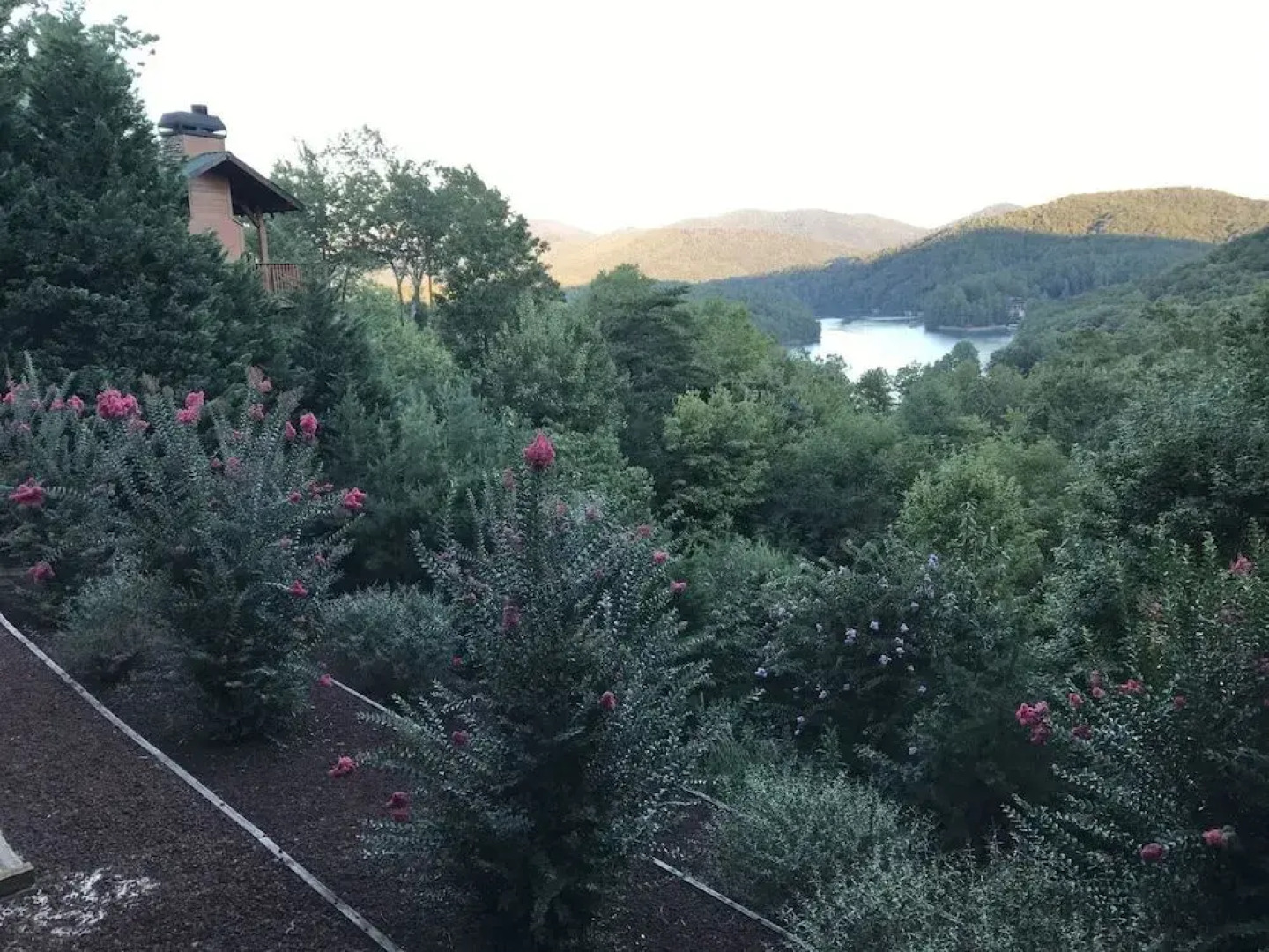 Light`s Mountain Lake Overlook