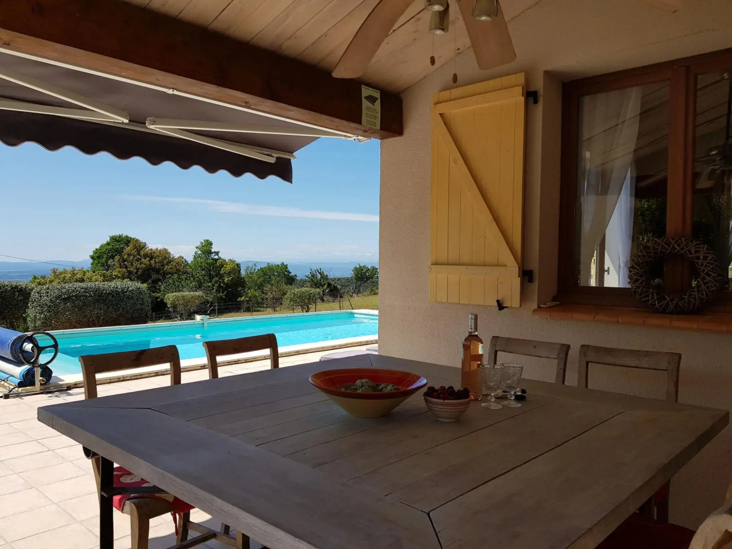 Lush villa in Vélieux with private heated swimming pool