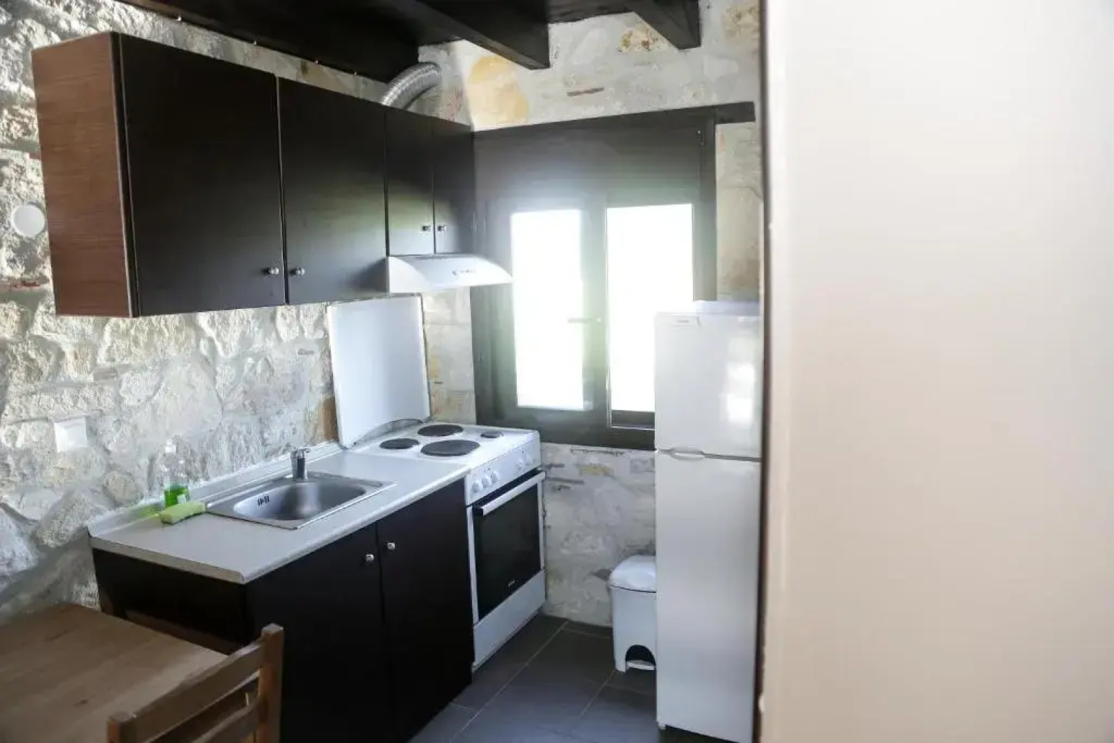 Gioulis Apartments & Studios