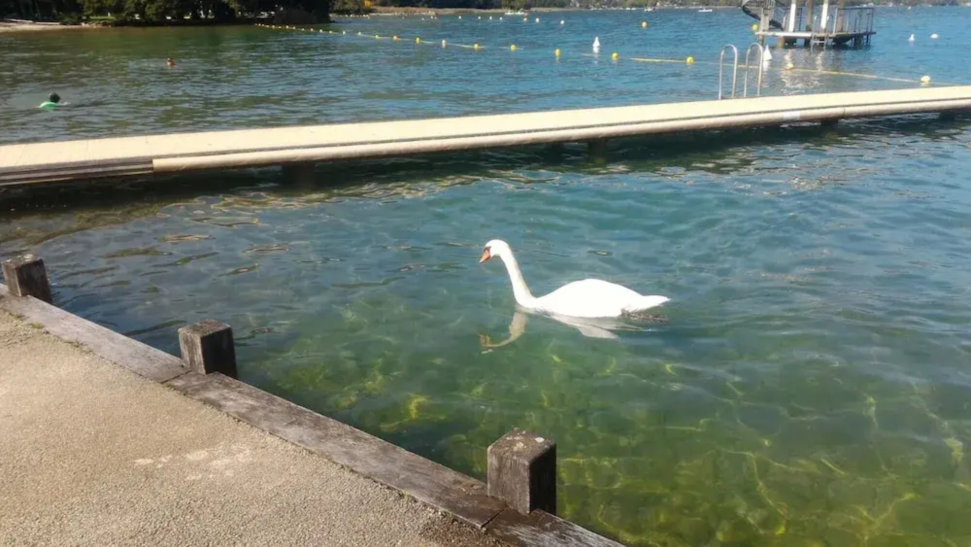 Apartment With 3 Bedrooms in Sévrier, With Wonderful Lake View, Furnished Garden and Wifi - 10 km From the Slopes