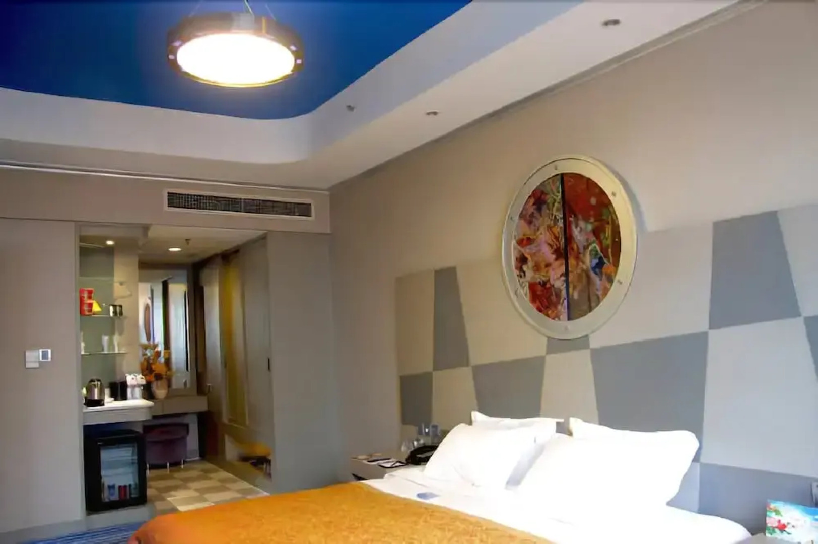 Yaxiang Jinling Palace