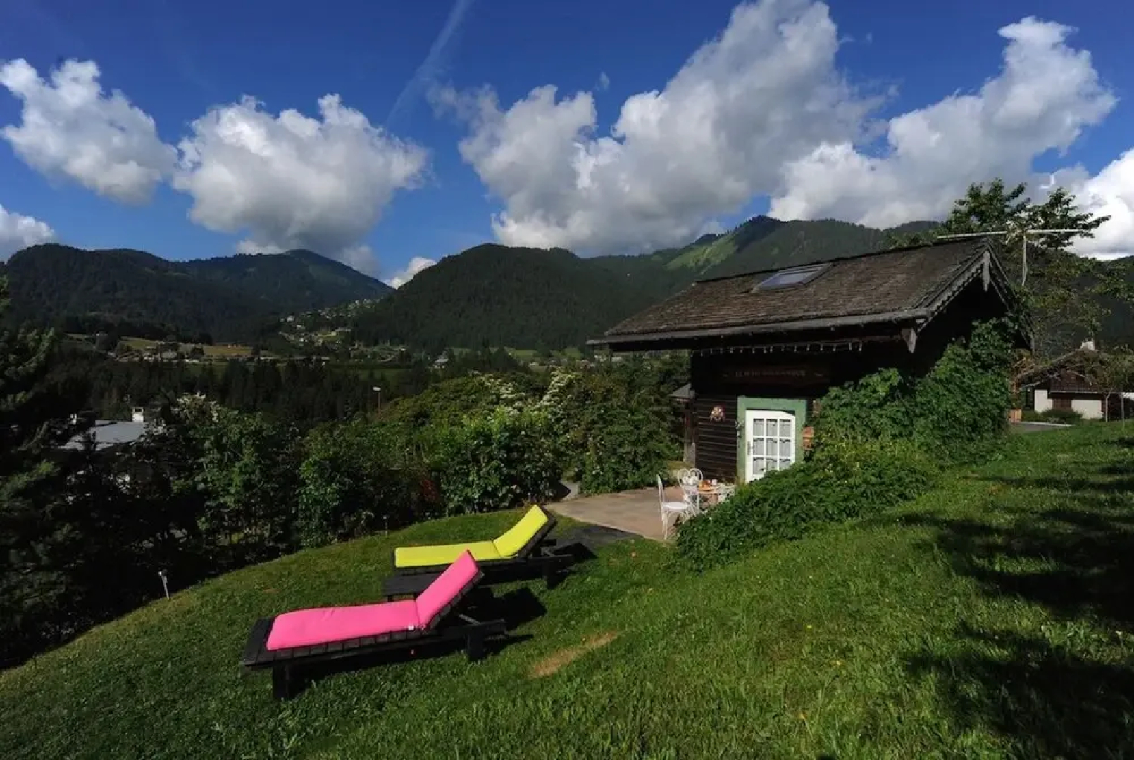 Chalet With one Room in Montriond, With Wonderful Mountain View, Furni