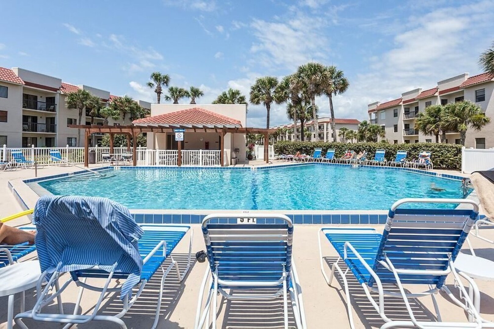 Ocean Village Club N14