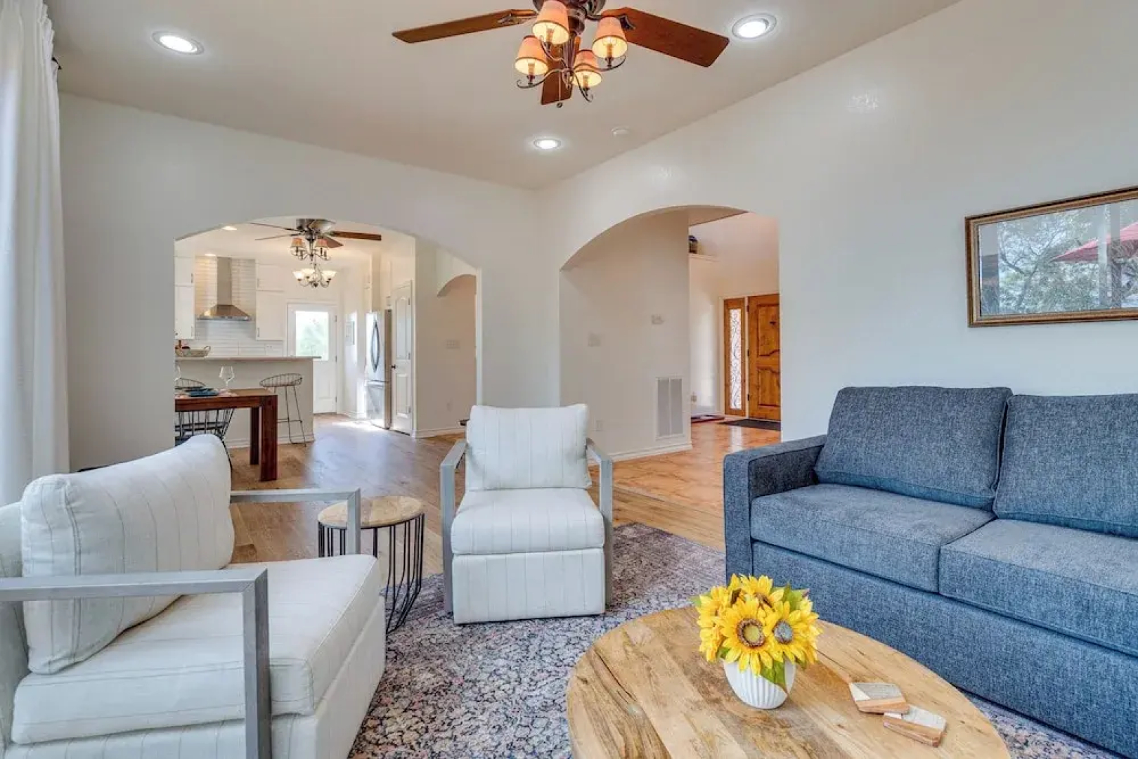 Jonestown Retreat w/ Deck: 6 Mi to Lake Travis!