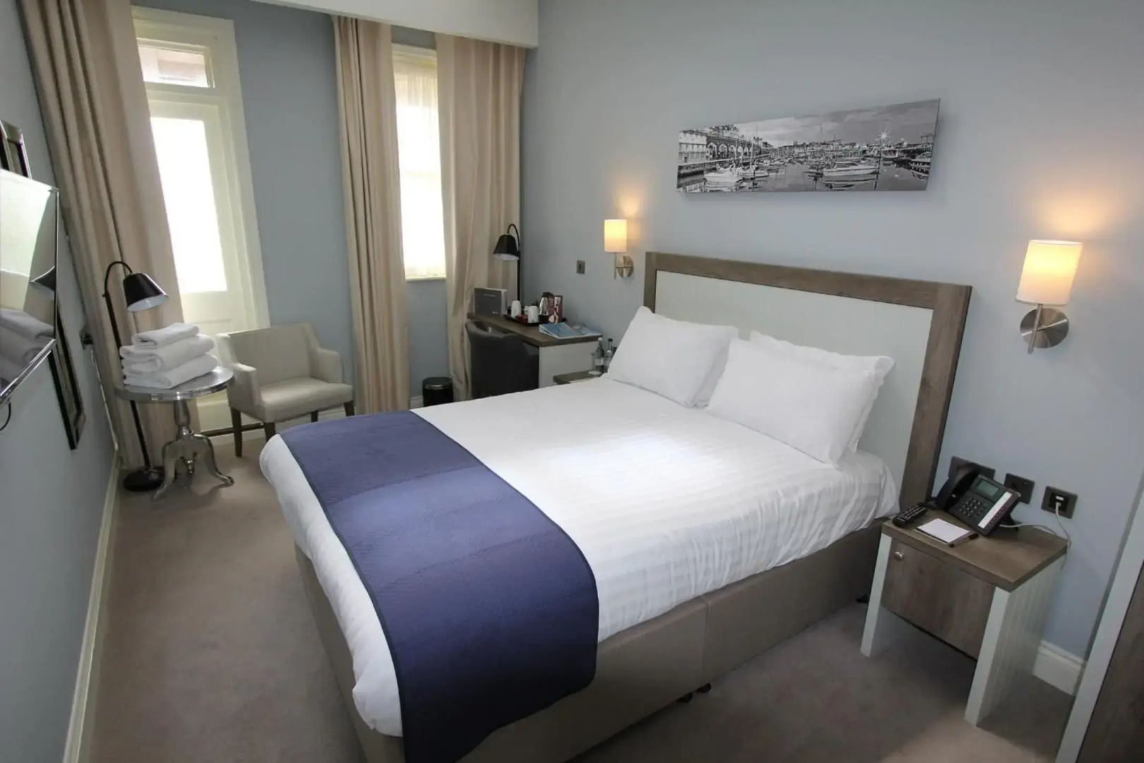 Yarrow Hotel