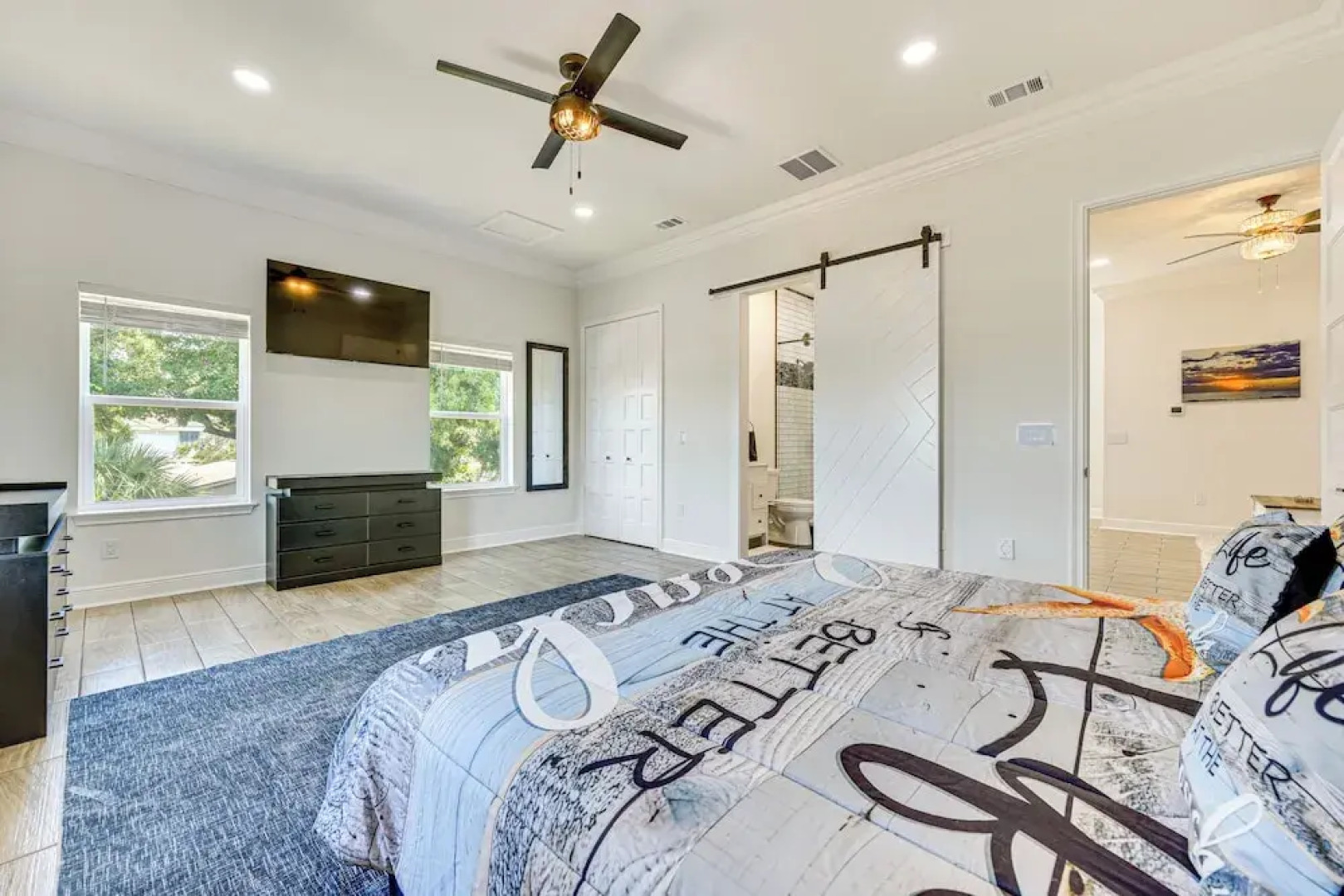 'the Blue Oasis' Jax Beach Gem w/ Coastal Charm!