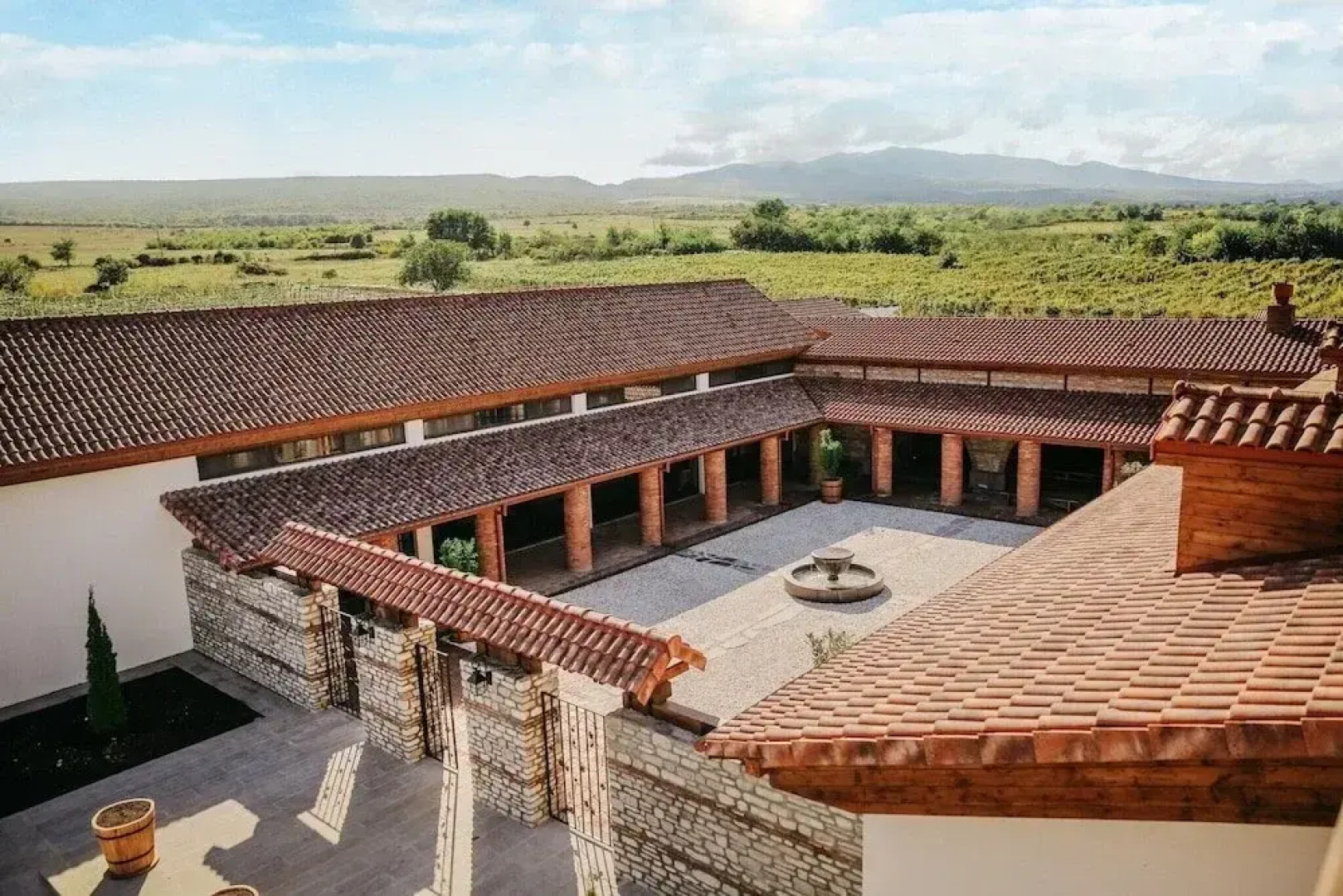 Chateau Mosmieri Resort