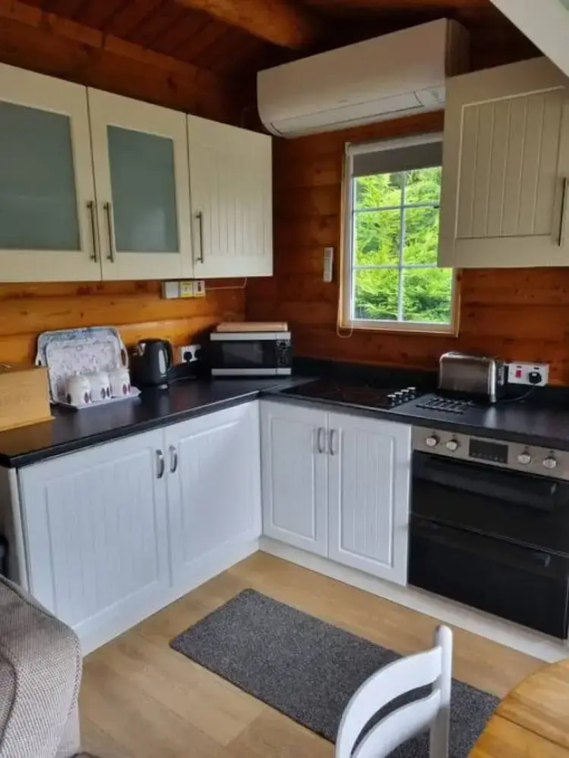Mountain View 2 Bed Log Cabin