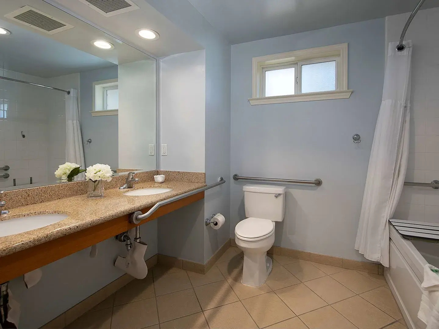 Avila Lighthouse Suites