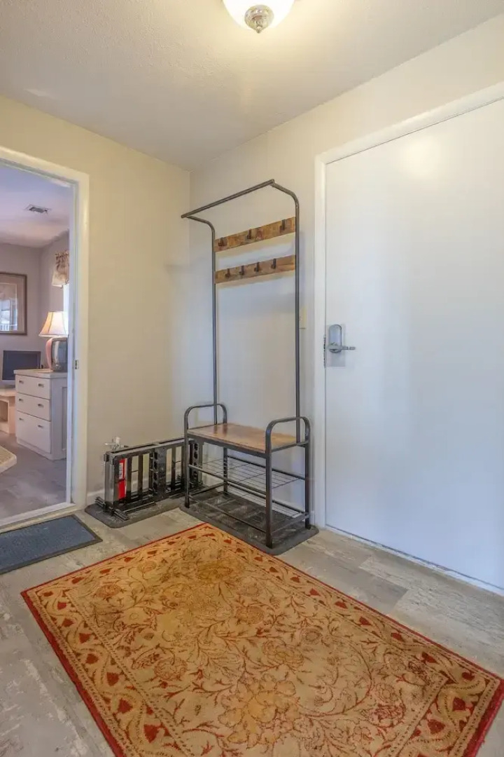 Stoneridge 3BR Standard Condo, Sleeps 8 by RedAwning