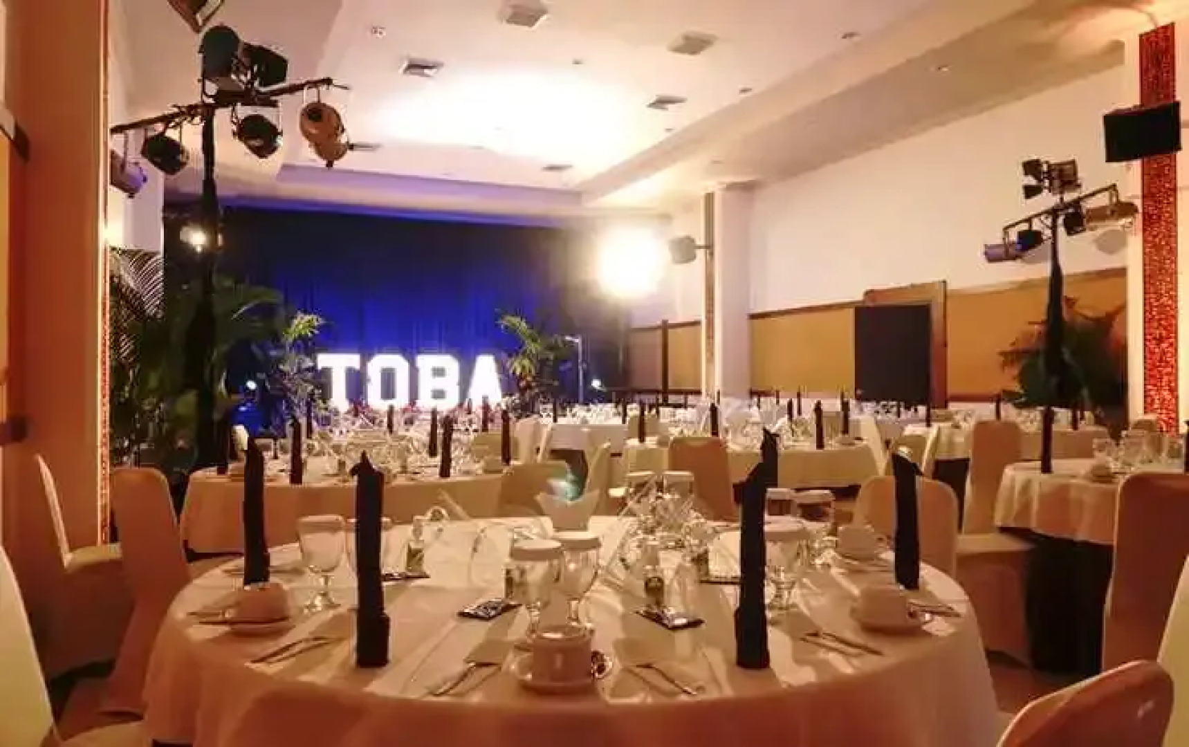 Niagara Hotel Lake Toba & Resorts