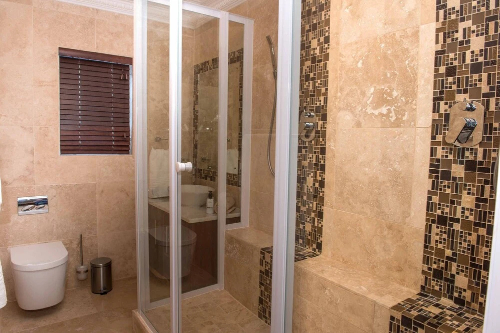 Jeffreys Bay Beach Accommodation