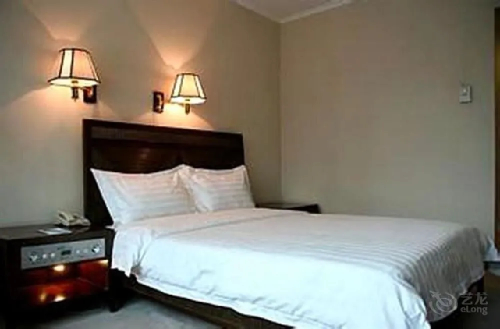 Xingtai Phoenix Hotel