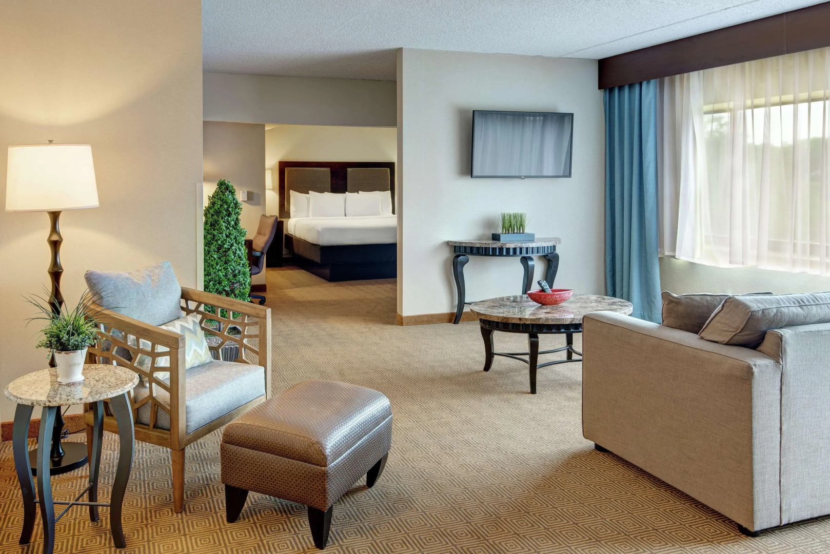 DoubleTree by Hilton Tinton Falls - Eatontown