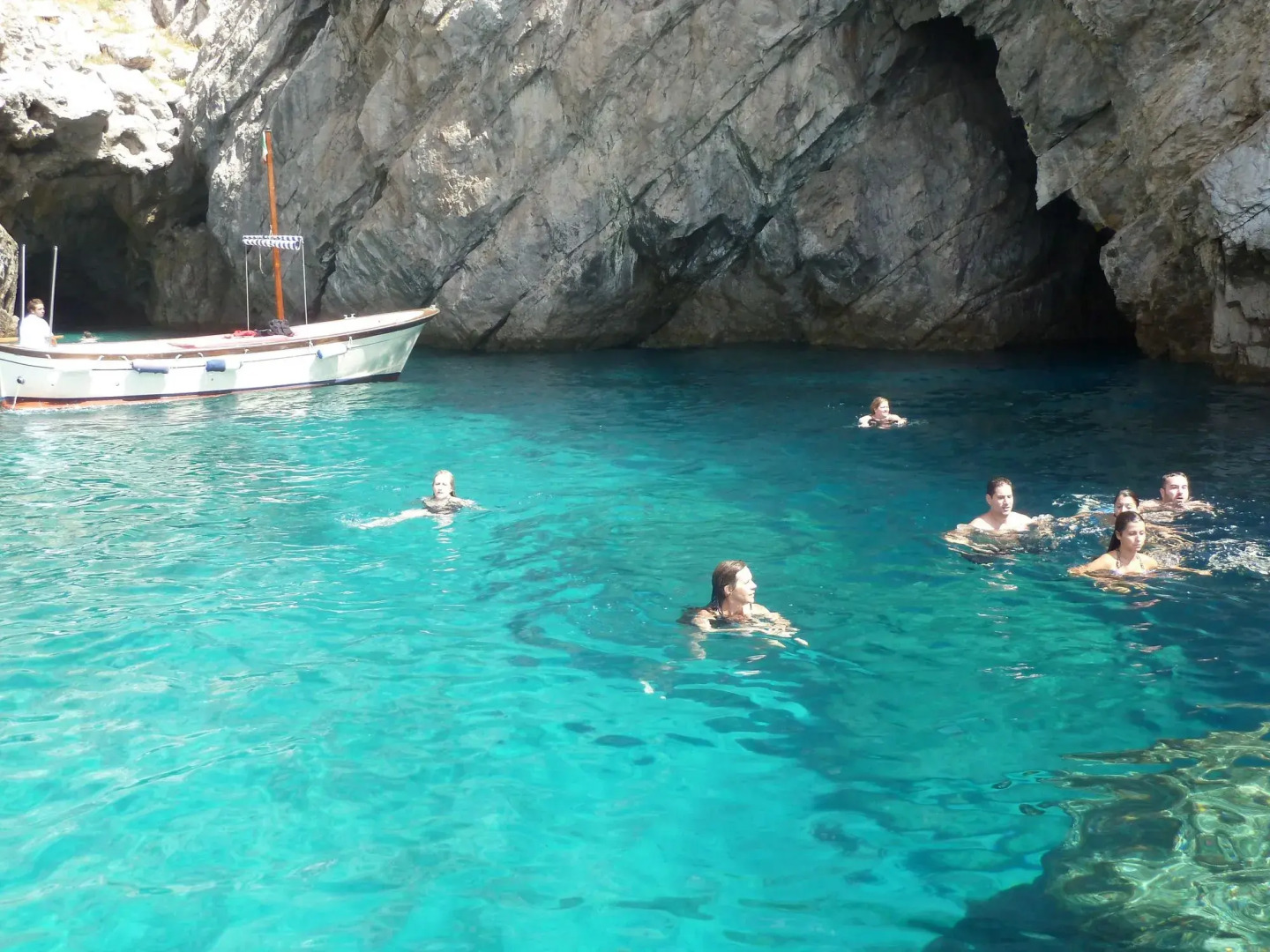 Amalfi Hills Country Hotel