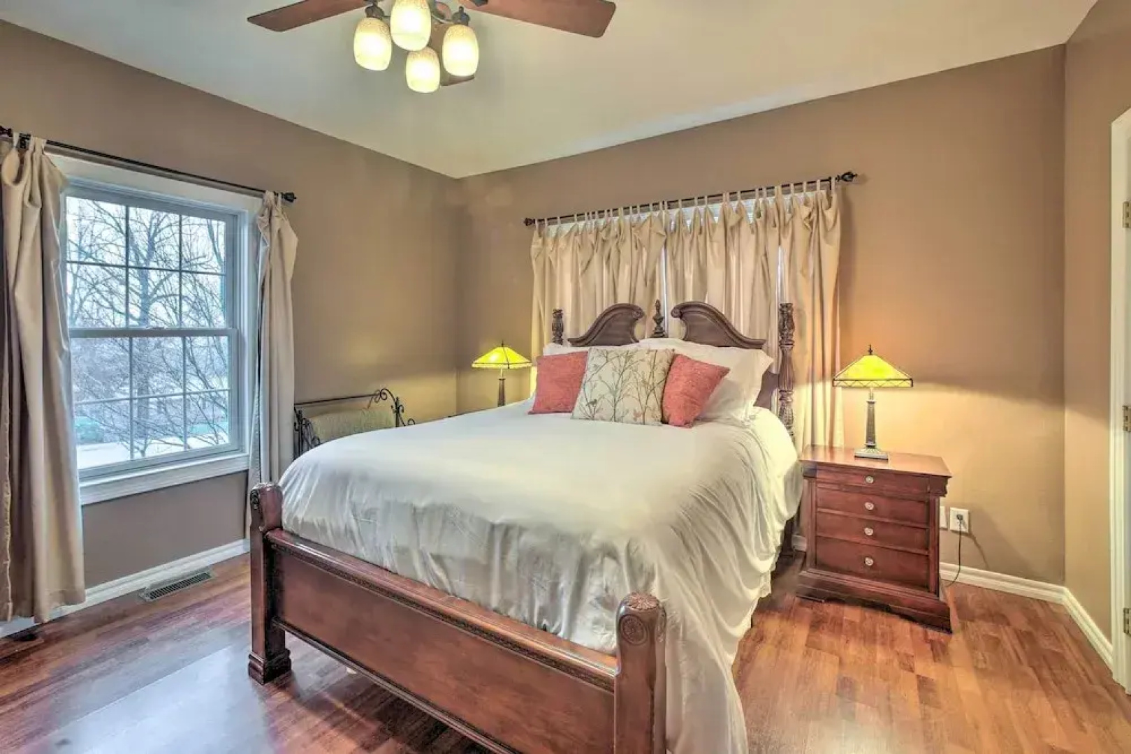 Riverfront Arkansas Retreat Near Fishing & Hiking!