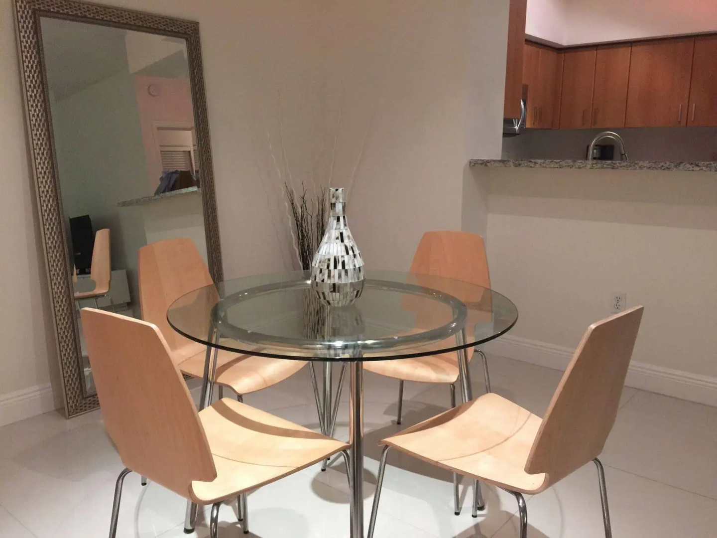 Luxury Suite in Coral Gables by LYX Miami Suites