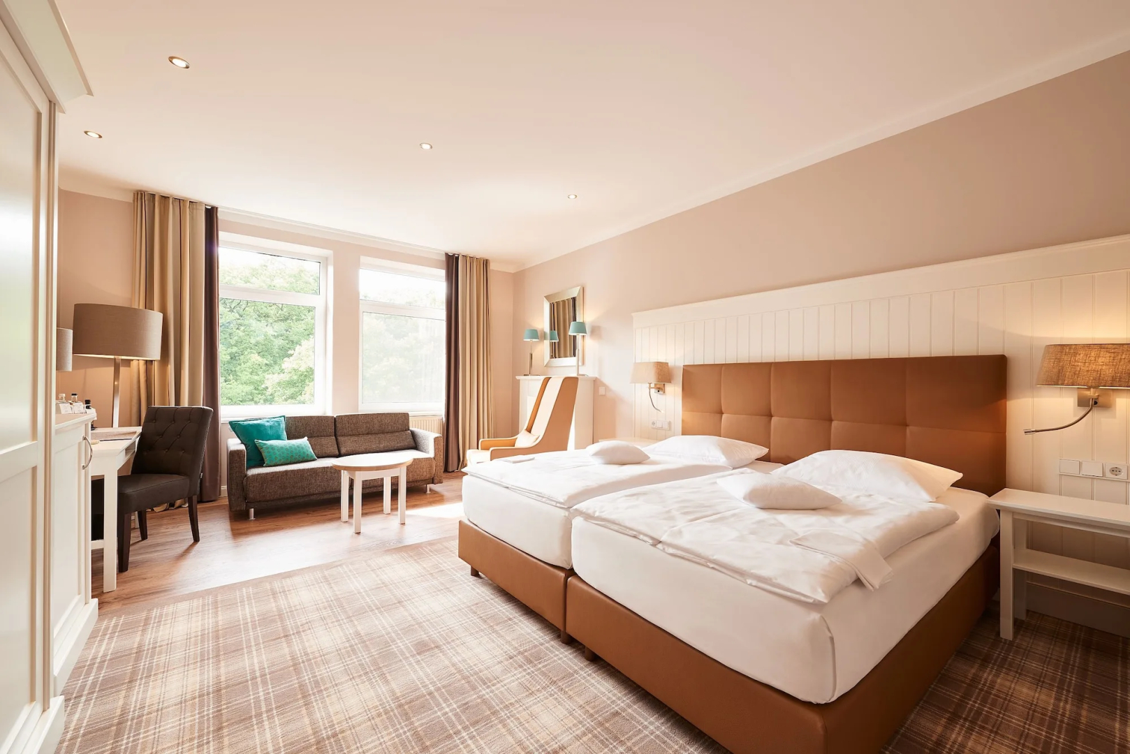 Отель Munte-Wellnesshotel am Stadtwald