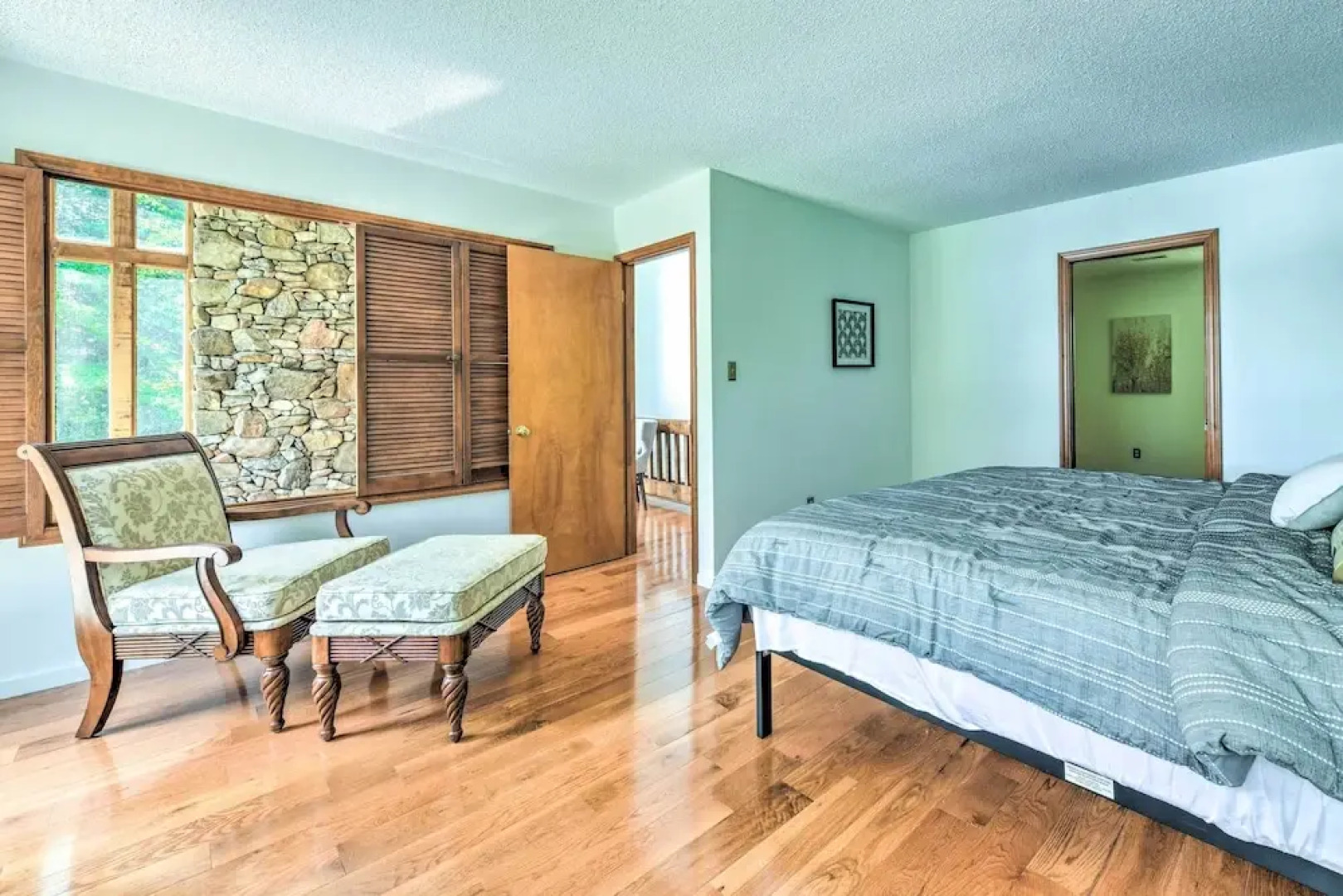 Quaint Lake Norman Home w/ Boat Dock + Grill!