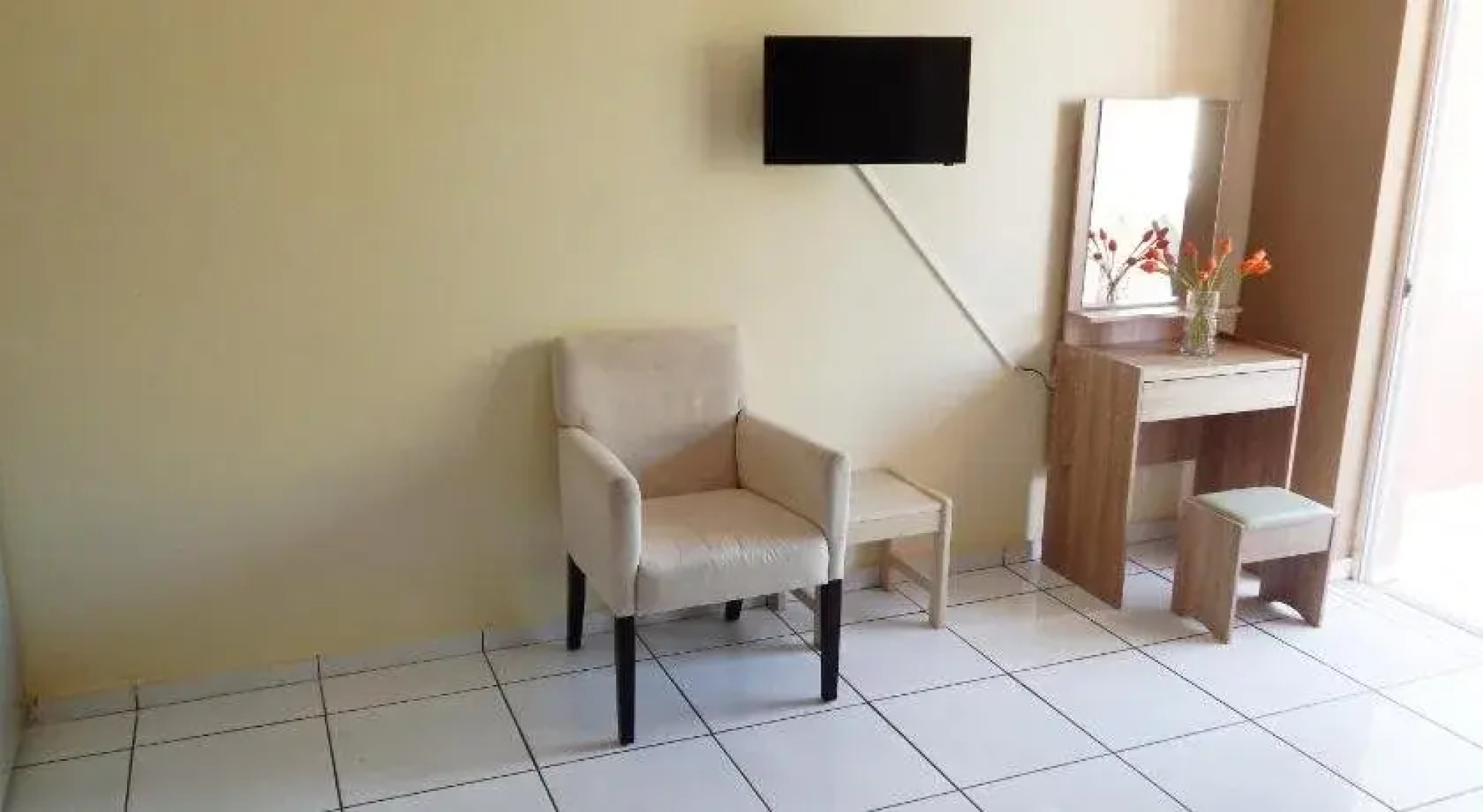 Apollon Studios & Apartments