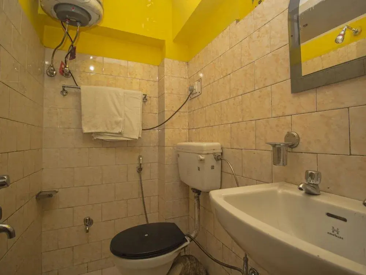 OYO 18904 Atithi Guest House