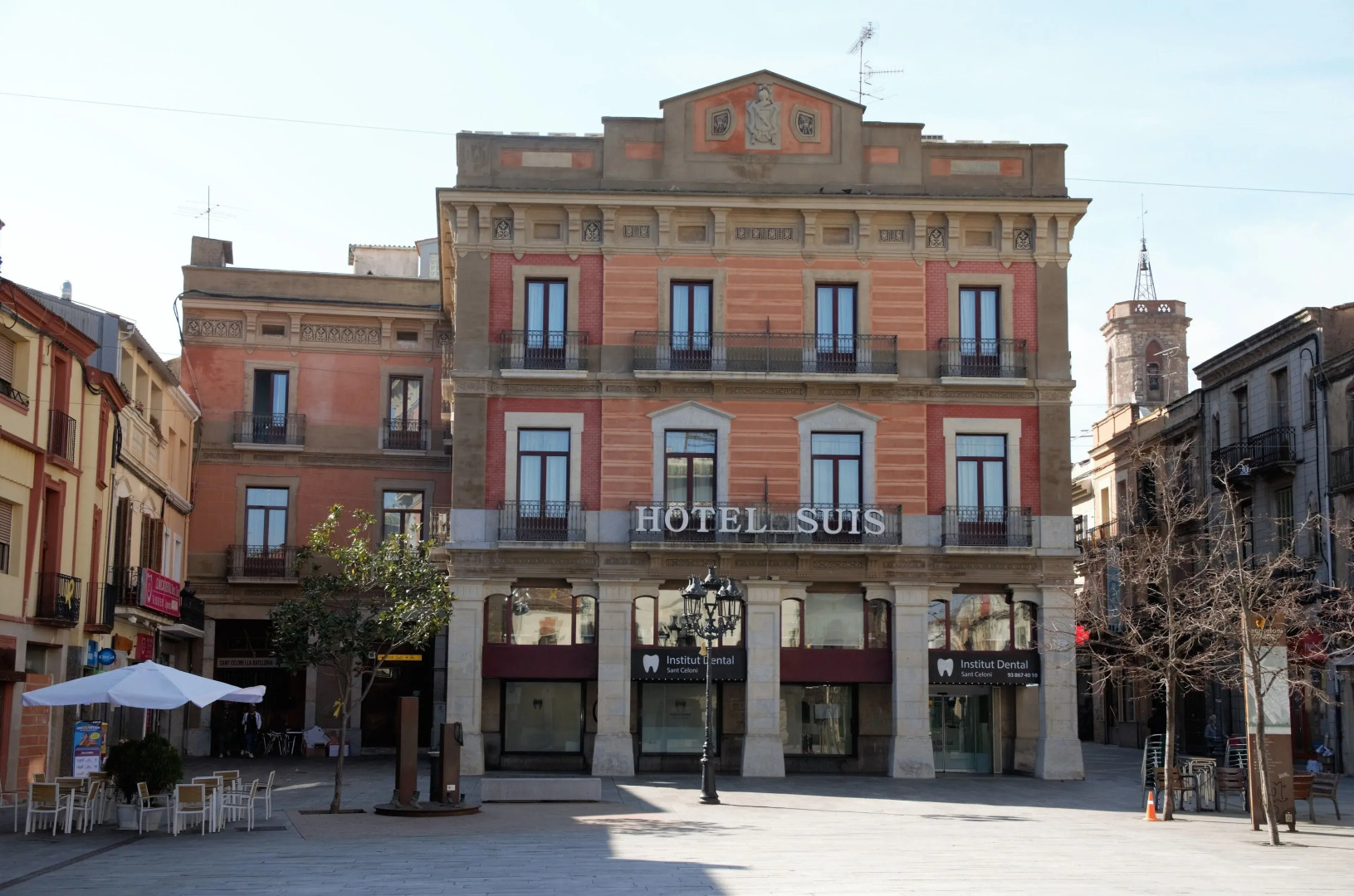 Hotel Suís