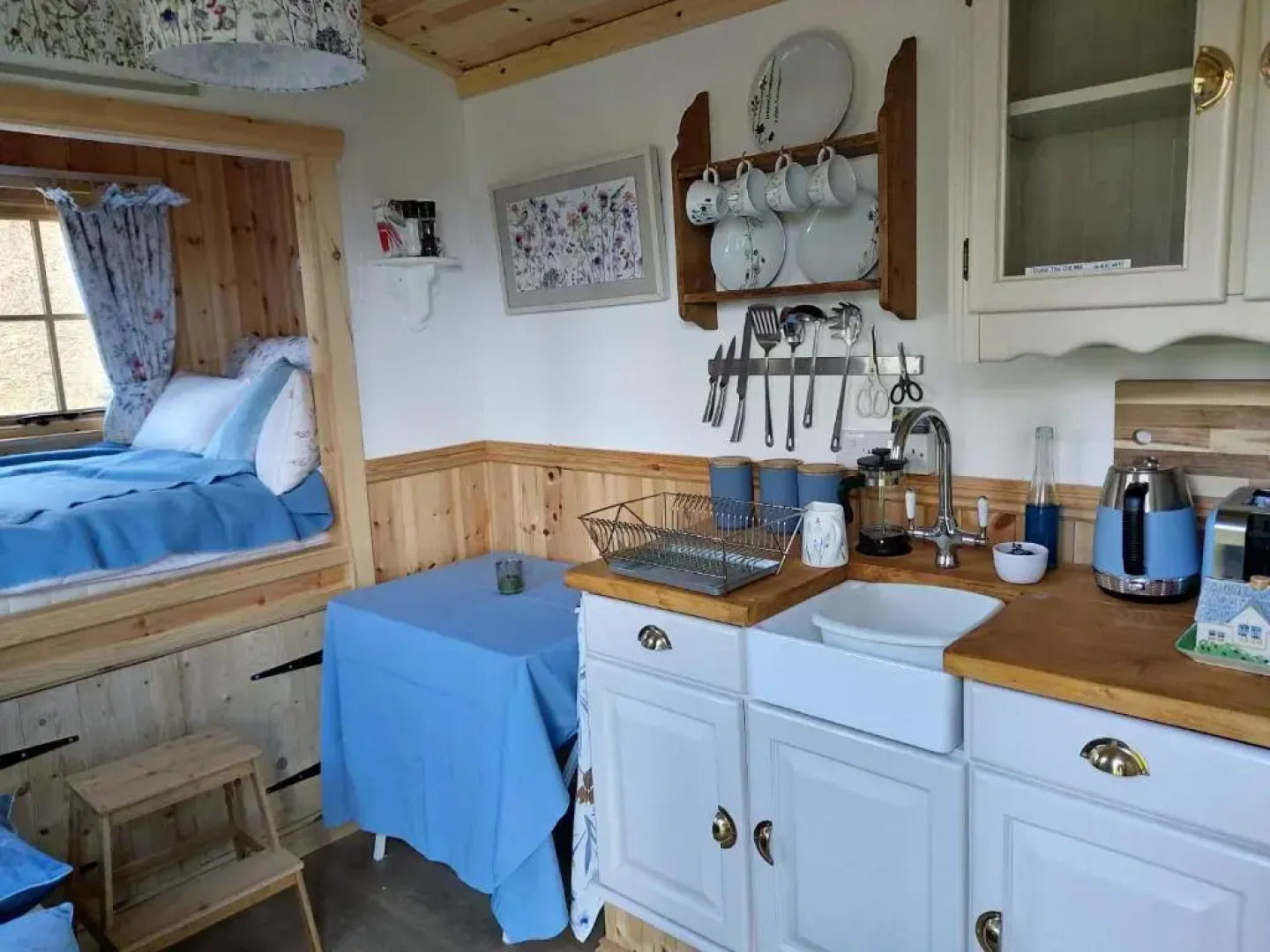 The Old Mill Shepherd's Hut