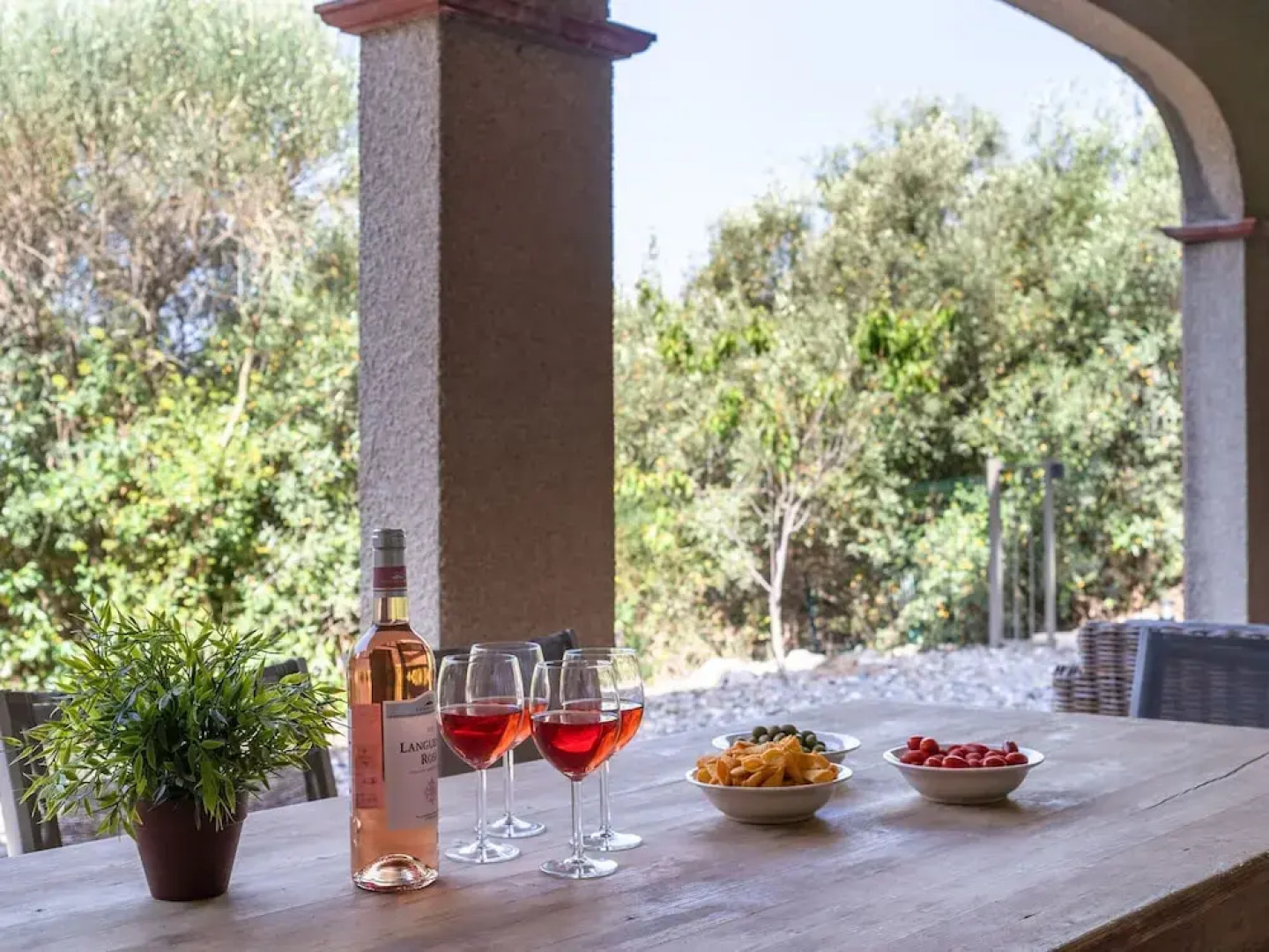 Spacious Luxury Villa With Heated Swimming Pool, Jacuzzi, Stunning Views and Plenty of Privacy