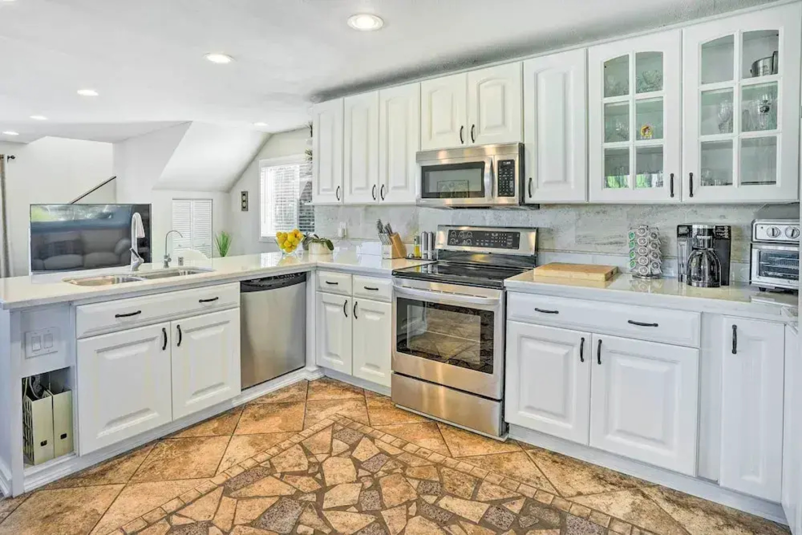 Charming Laguna Hills Home w/ Private Hot Tub