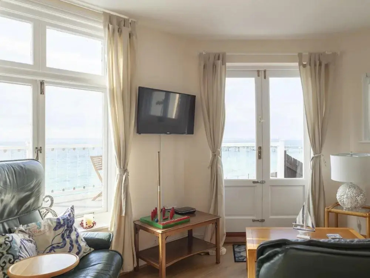 Garden Apartment On The Beach