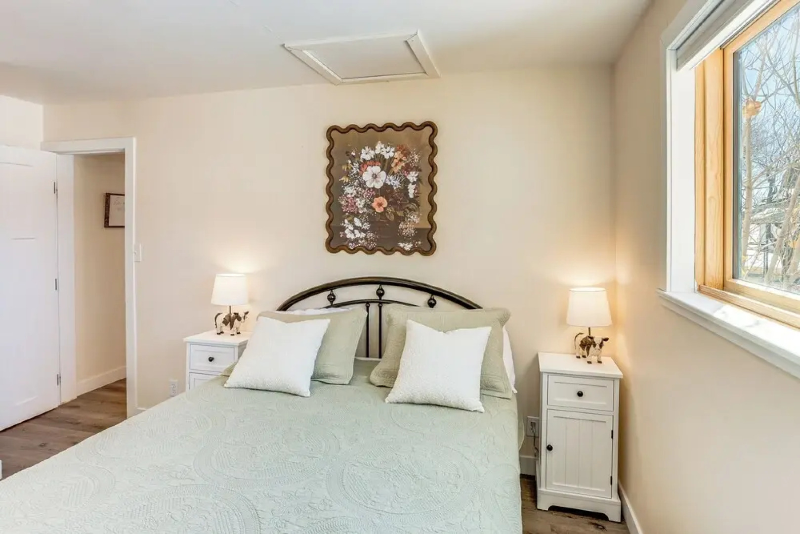 Patio & Mountain Views: Farmhouse in Mancos!