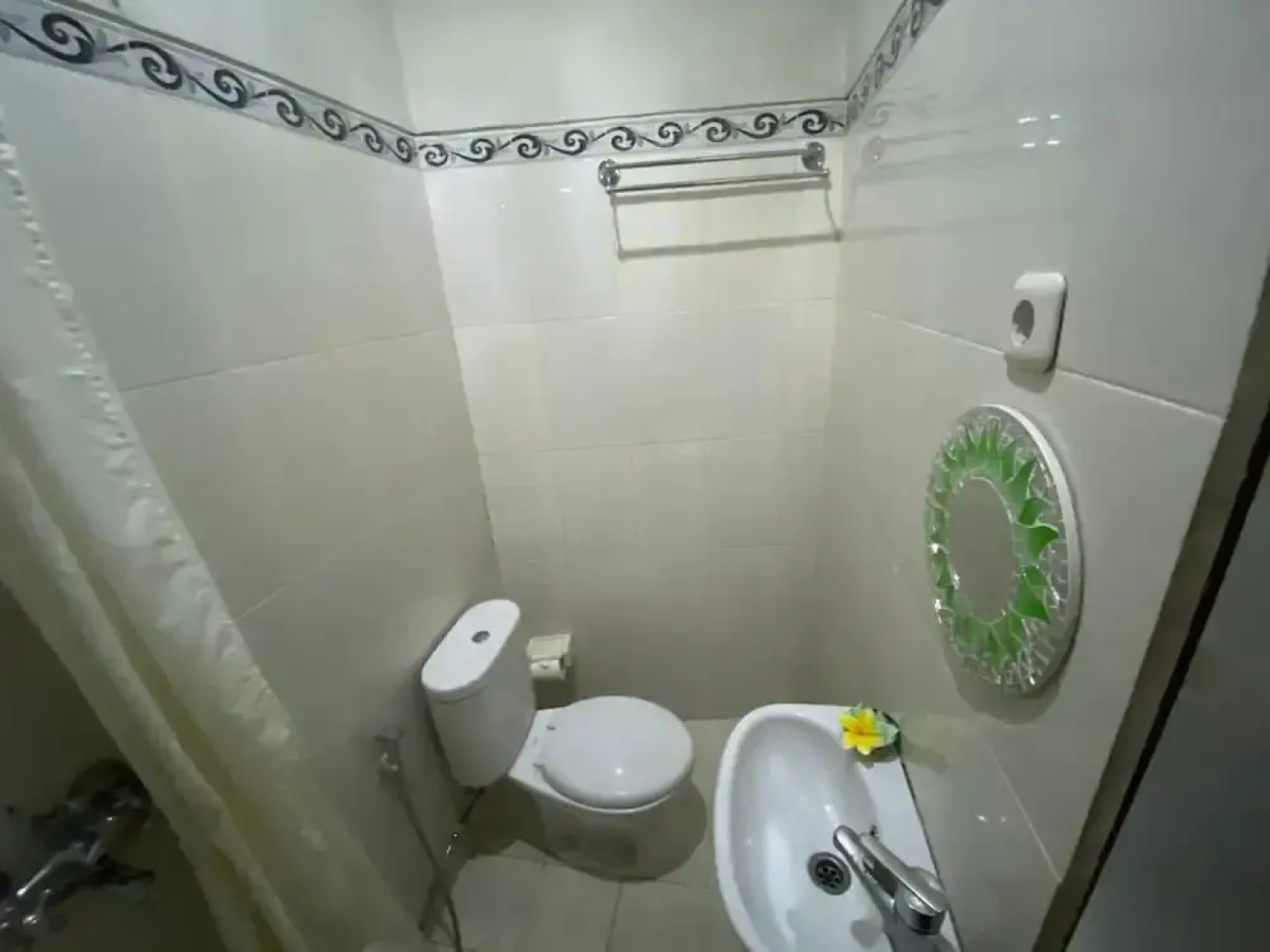 Suwardika Homestay and Dormitory - Hostel