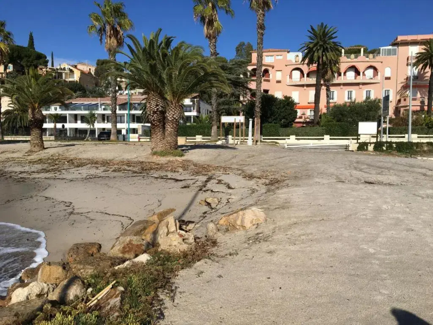 O FIL DE L'EAU BANDOL - App A05 - T3 avec Jardin et terrasse