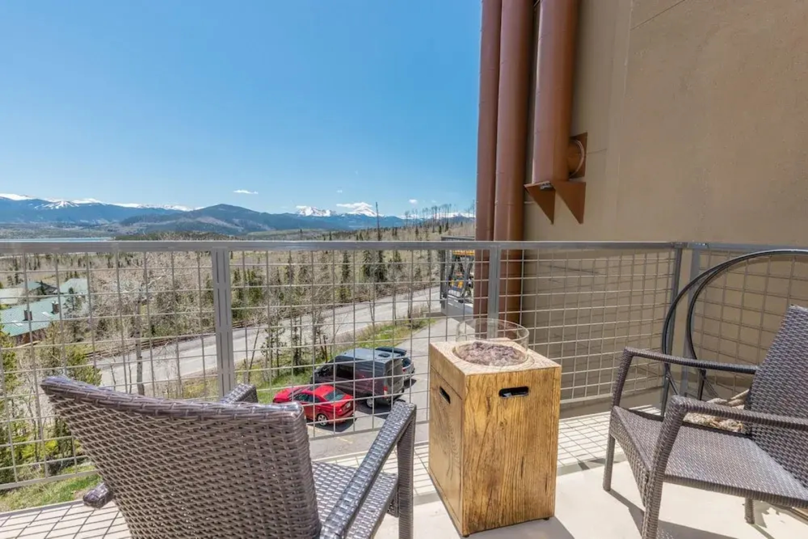 Silver Queen West, Building B, Unit 7137 by Summit County Mountain Retreats