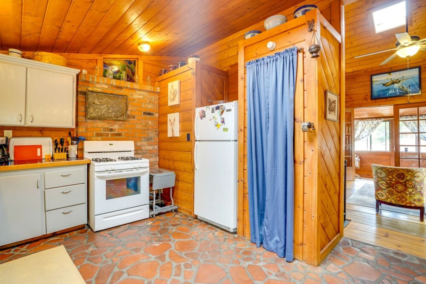 Bisbee Vacation Rental w/ Mountain Views & Sunroom